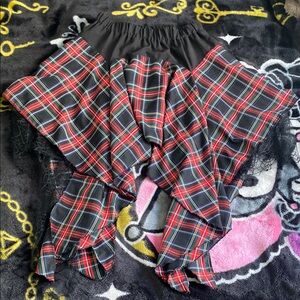 Plaid skirt drug honey brand from Japan similar to Tripp